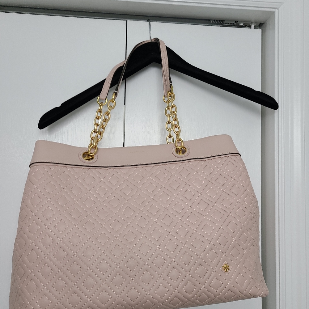 Pink Tory Burch handbag & matching card holder